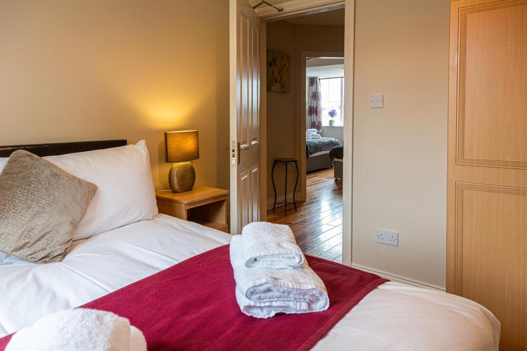 Kerry Holiday Homes At The Killarney Holiday Village Ngoại thất bức ảnh